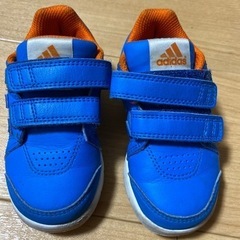 adidasシューズ14cm