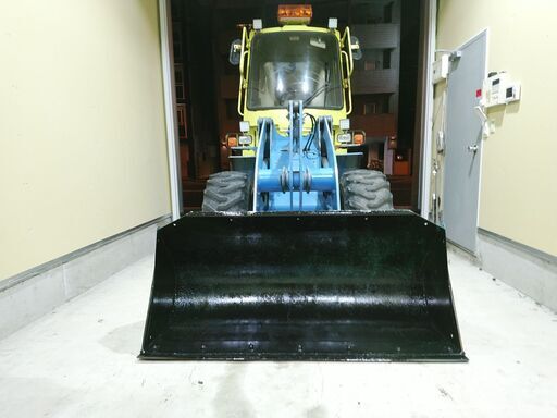 値下げしました 札幌 FL303 タイヤショベル 中折れ ホイールローダー ディーゼル 4WD ジョブサン ボブキャット 除雪 排雪
