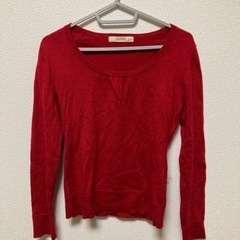 【セーター】薄手赤セーター