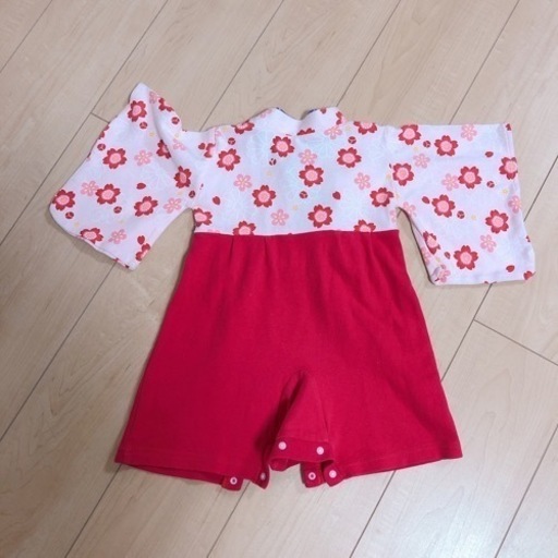 ピンク袴ロンパース女の子お正月お食い初め 楓 山本のベビー用品 ベビー服 の中古あげます 譲ります ジモティーで不用品の処分