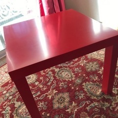 IKEA 赤のサイドテーブル　無料でお譲りいたします