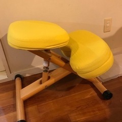 《値下げ！》バランスチェア　姿勢矯正椅子　２台あります！
