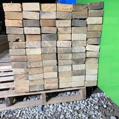 ☆大量 大人気2×4材☆ 4.87m(16フィート) 約500kg！