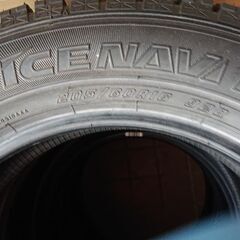 最終お値下げ]スタッドレスタイヤ旧215/60 R16 新205/60 R16