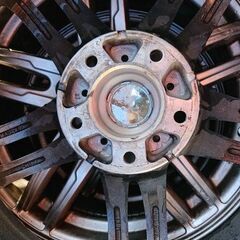 最終お値下げ]スタッドレスタイヤ旧215/60 R16 新205/60 R16