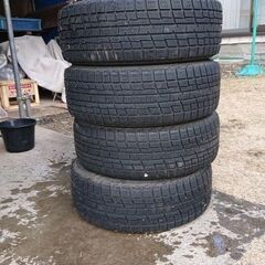 ノースフェイス ダウン[最終お値下げ]スタッドレスタイヤ旧215/60 R16 