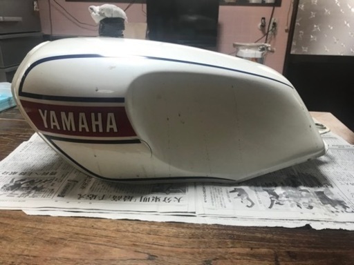 RZ250 タンク　ベース　塗り替えに