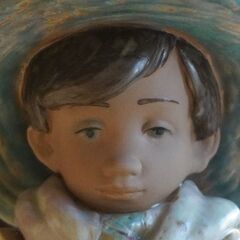 スペインLLADRO(リヤドロ)社の陶器人形の置物『フィギュリン』THE OLD FISHING HOLE/2237 です。魚釣りをする男の子に寄り添う仔犬が愛らしい作品です。贈答品/プレゼントBL429