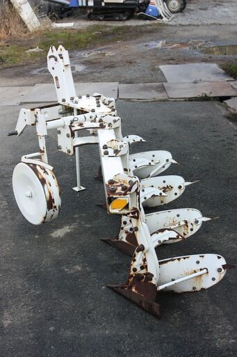 SOLD OUT】スガノ ボトムプラウ QY124 4連 耕耘 土壌改良 プラウ