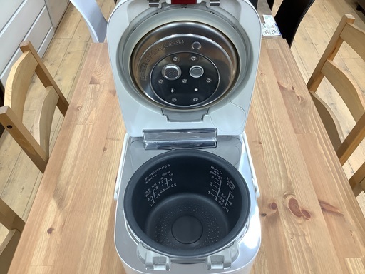 甘くてもちもちした銀シャリを実現!Panasonic(パナソニック)の可変圧力IH炊飯ジャーです! 甘くてもちもちした銀シャリを実現!Panasonic(パナソニック)の
