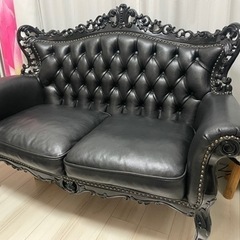 店内　クラシカル　ソファ