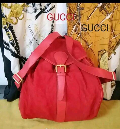 美品稀少。GUCCI　オールドGUCCI　クレストゴールドロゴプレート　レザー　リュック