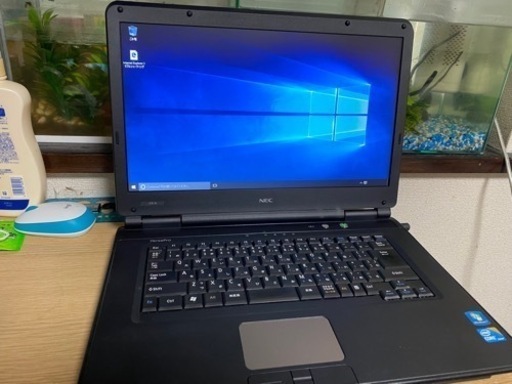 Intel core i3 メモリ　４ＧＢ 64 bit Windows 10 pro Ac/ アデプター