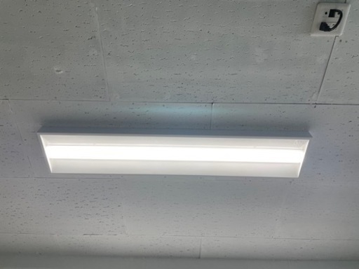 パナソニック　天井直付型　40形　一体型LEDベースライト　スリム