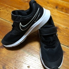 子供 キッズ 男の子 小学生 ナイキ NIKE シューズ 靴 ス...