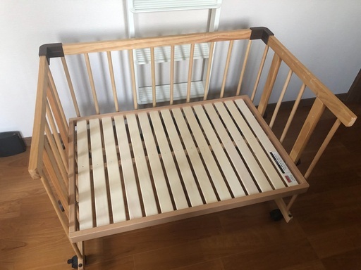 ファルスカ ベビーベット サイドベッドやサークル、椅子にも変形でき