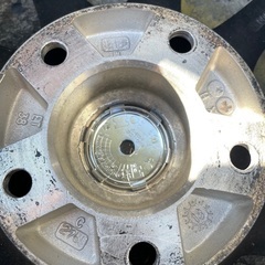 プリウスアルファ　α スタッドレス　グッドイヤー　dds