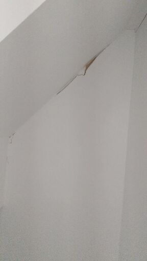 階段の壁紙を修理して下さい Tatikawa 立川の手伝って 助けての助け合い ジモティー