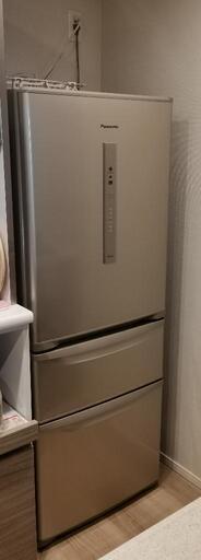 実働品パナソニック冷蔵庫(シルキーゴールド)315L  右開き　3ドア2017購入