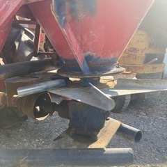 トラクターPTO肥料スプレッダー