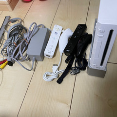 【価格相談可】Wii＋カセット9本お譲りします