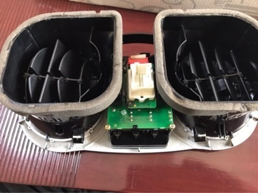 メルセデスベンツR230エアコン吹き出し口