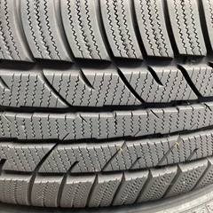 ステップワゴン　スタッドレスタイヤ（アルミホイール付）205/65R15