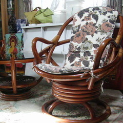 籐チェアー、テーブル３点セット　※値下げしました