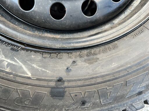 【中古】215/70R15  スタッドレスタイヤ・ホイールセット  BRIDGESTONE BLIZZAK 　日産ホイールキャップ付き　エクストレイル　15インチ 中古】215/70R15 スタッドレスタイヤ・ホイールセット BRIDGESTONE