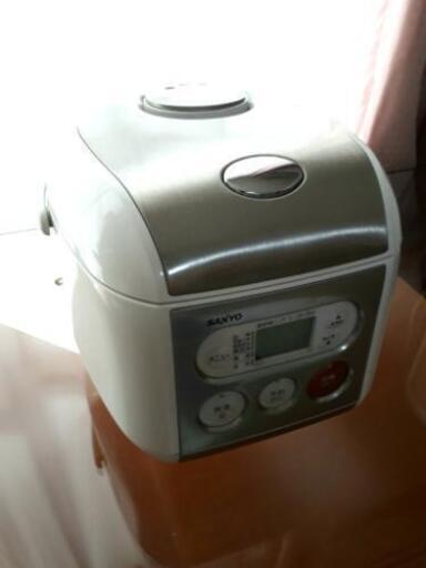3.5合炊き 炊飯器 SANYO ECJ-JS35