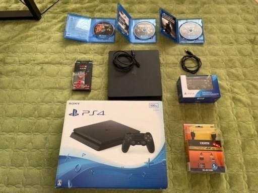 PS4本体、コントローラー、ソフト3つ