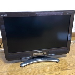 SHARP　20インチAQUOSテレビ　2010年製