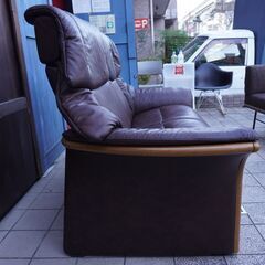 北欧ノルウェーのメーカーEKORNES(エコーネス)社のストレスレスエルドラド2人掛けソファです。 リビングはもちろんシアタールームなどにおススメの北欧デザインのハイバックソファ♪BL436