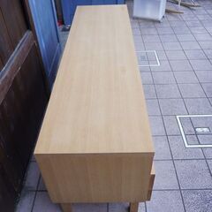 人気のunico(ウニコ)よりHUTTE(ヒュッテ)シリーズ のオーク材TVボード