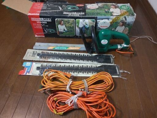マキタ　生垣バリカン　MUH352