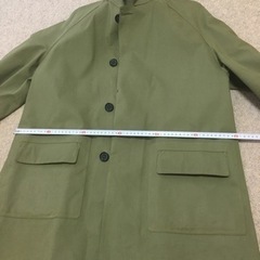 コート（マッキントッシュ）です。