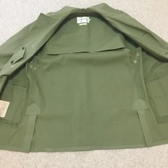 コート（マッキントッシュ）です。