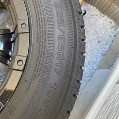 【首都圏配送可】スタッドレスタイヤ(美品)※取引中
