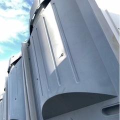 仮設トイレ　簡易水栓式　フットポンプを、踏むと流れます。