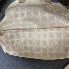 CHANELトラベルライン　買いませんか？