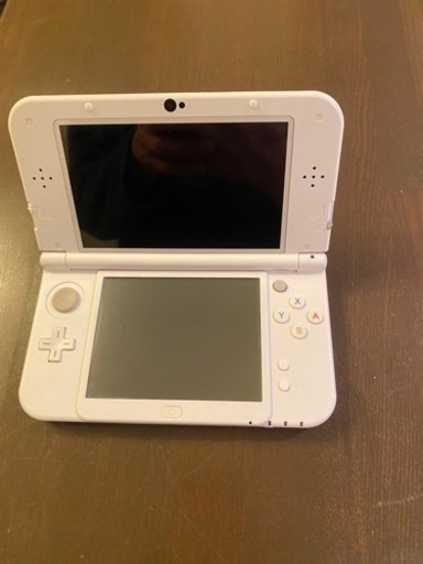 ＊取引中＊ NEWニンテンドー3DS LL パールホワイト