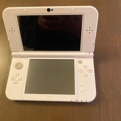 【ネット決済・配送可】＊取引中＊ NEWニンテンドー3DS LL...