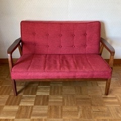 かわいい赤いソファ