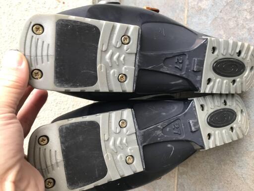 【交渉中】【SALOMON】スキーブーツ 27cm