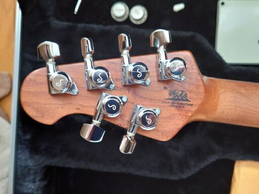 music man カトラス 白 クロネコで配送 music man カトラス 白 クロネコで配送