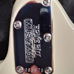 music man カトラス　クリーム色　クロネコで配送