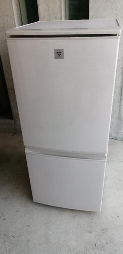 [配達無料][即日配達も可能？]冷凍冷蔵庫　SHARP  137L  SJ-PD14A-C  2015年製　動作品　美品です。