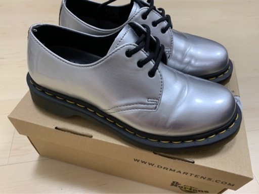 [１万円]ドクターマーチン3ホール1461vegan silver