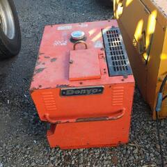 発電機デンヨー2000ss防音型