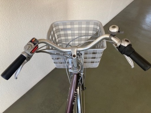 電動自転車ブリヂストン製　アシスタ　26インチ　3段　12.8Ah充電器あり アシスタファインデラックス ブリヂストン(BRIDGESTONE) 電動